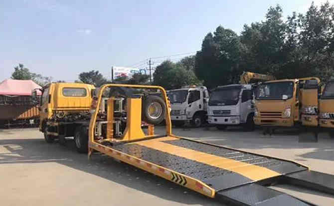 玉屏汽车中途维修案例